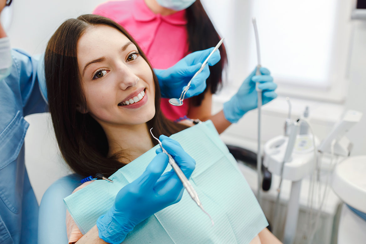 Essential Tips for Choosing the Right Dentist